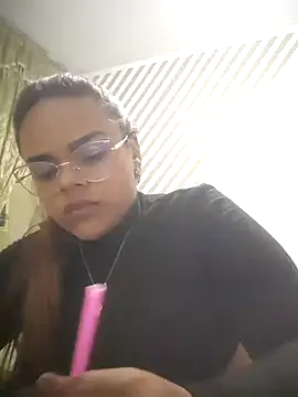 Evabigass online show from February 3, 11:05 pm