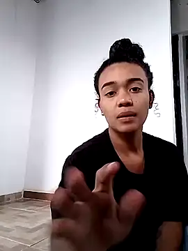 evafoxs online show from January 24, 6:46 pm