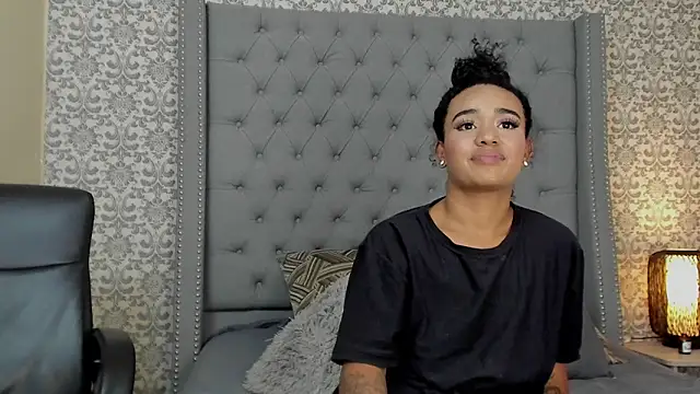 evafoxs online show from March 10, 7:29 pm