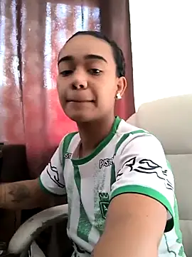 evafoxs online show from October 26, 4:13 pm