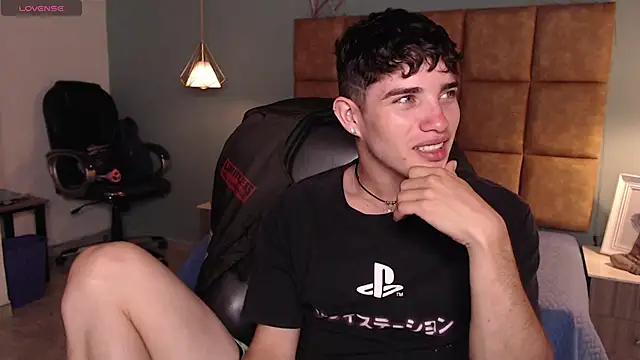 AlejooTwink online show from February 5, 6:37 pm