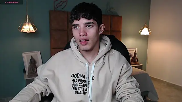 AlejooTwink online show from February 14, 6:19 pm