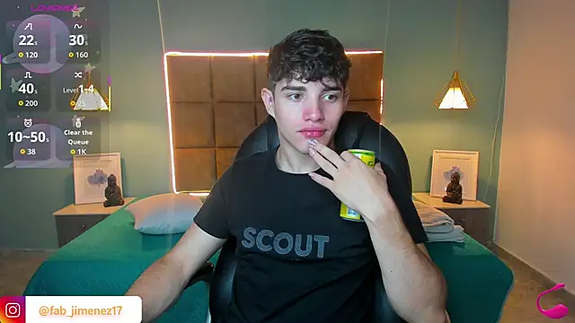 AlejooTwink online show from September 13, 2:44 am