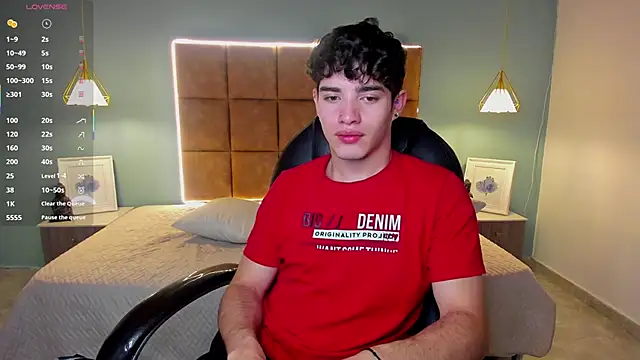 AlejooTwink online show from October 3, 4:37 pm