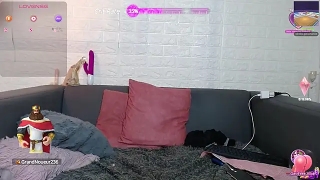 Layla 707 online show from February 3, 4:25 am