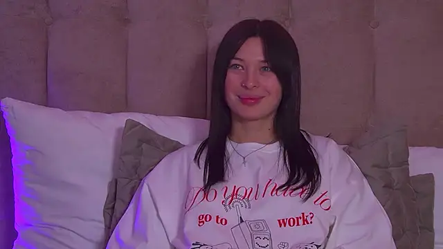 AlexandraBloom online show from January 27, 12:33 am