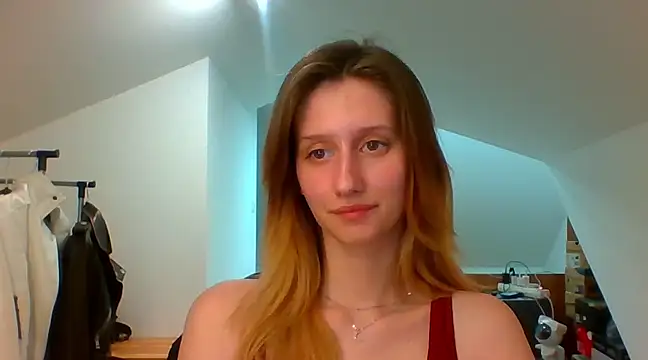 LUNA delight online show from February 5, 5:42 pm