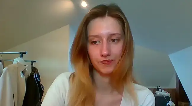 LUNA delight online show from February 19, 8:01 am