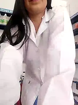 Megan jennerr online show from January 28, 7:53 pm