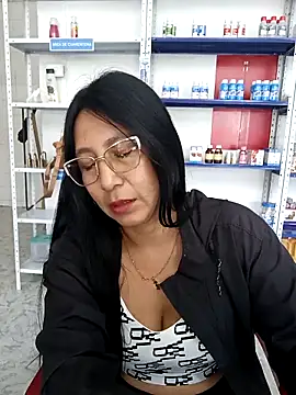 Megan jennerr online show from September 29, 2:33 pm