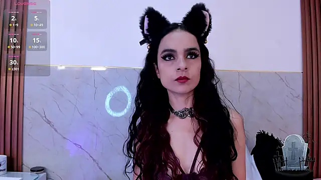 Alice noir online show from February 6, 2:48 pm