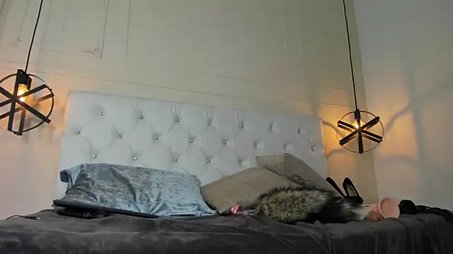 Slut Milf  online show from January 17, 1:36 am