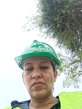 Slut Milf  online show from March 8, 3:02 pm