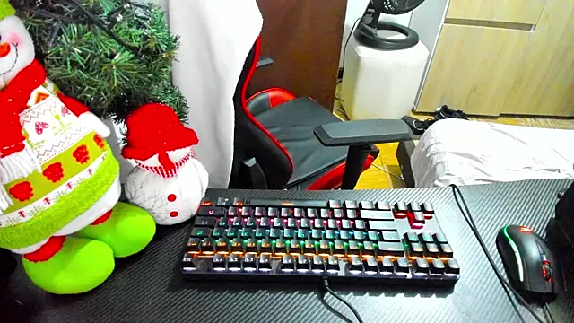 Snapshot of Calihotcaliente277 chatting on December 31, 10:26 am Calihotcaliente277 online show from December 31, 10:26 am