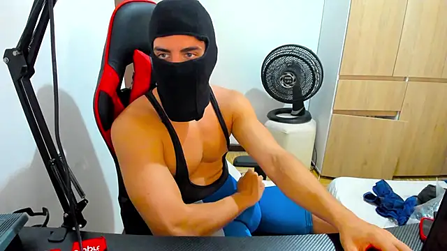 Snapshot of Calihotcaliente277 chatting on January 20, 4:12 pm Calihotcaliente277 online show from January 20, 4:12 pm