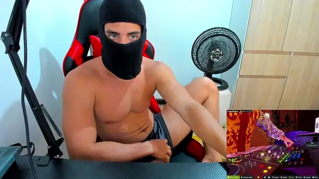 Snapshot of Calihotcaliente277 chatting on January 29, 5:56 pm Calihotcaliente277 online show from January 29, 5:56 pm