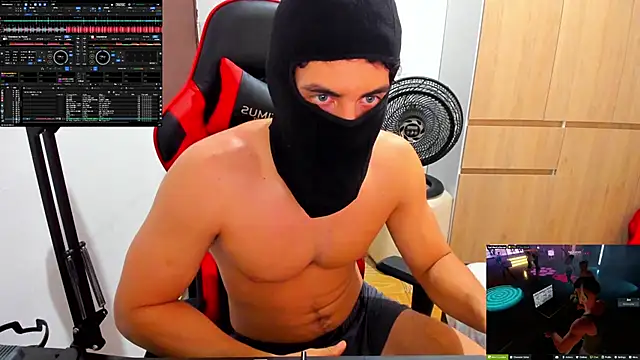 Snapshot of Calihotcaliente277 chatting on March 6, 1:03 pm Calihotcaliente277 online show from March 6, 1:03 pm