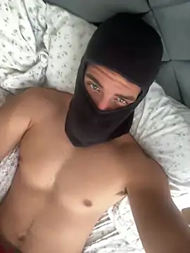 Snapshot of Calihotcaliente277 chatting on March 8, 2:19 pm Calihotcaliente277 online show from March 8, 2:19 pm