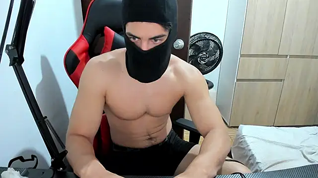 Snapshot of Calihotcaliente277 chatting on March 12, 12:47 pm Calihotcaliente277 online show from March 12, 12:47 pm