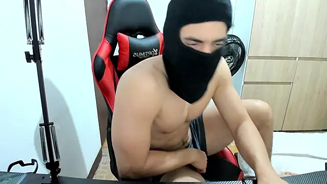 Snapshot of Calihotcaliente277 chatting on March 13, 12:35 pm Calihotcaliente277 online show from March 13, 12:35 pm