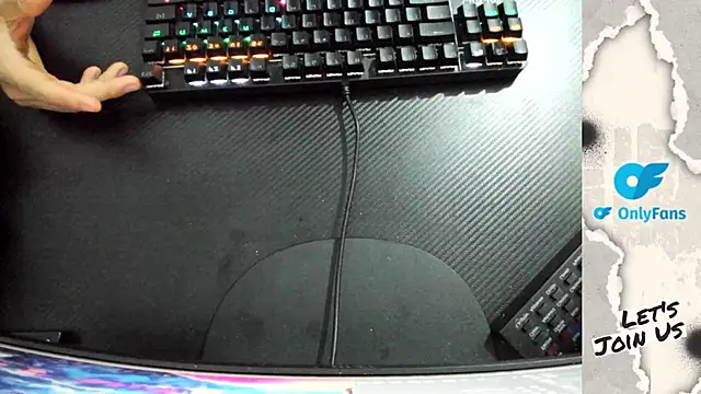 Snapshot of Calihotcaliente277 chatting on September 19, 11:00 am Calihotcaliente277 online show from September 19, 11:00 am