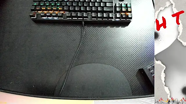 Snapshot of Calihotcaliente277 chatting on September 23, 11:35 am Calihotcaliente277 online show from September 23, 11:35 am