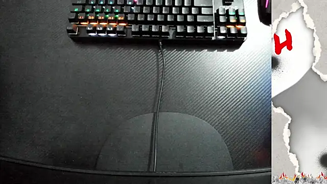 Snapshot of Calihotcaliente277 chatting on September 25, 11:36 am Calihotcaliente277 online show from September 25, 11:36 am