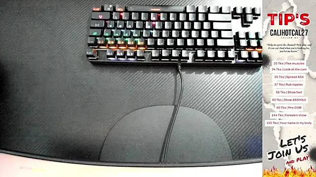 Snapshot of Calihotcaliente277 chatting on September 30, 11:04 am Calihotcaliente277 online show from September 30, 11:04 am