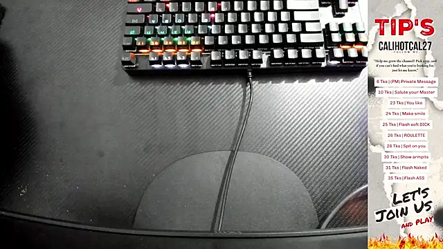 Snapshot of Calihotcaliente277 chatting on October 11, 11:09 am Calihotcaliente277 online show from October 11, 11:09 am