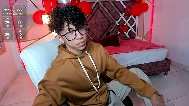 AkazaBoy  online show from February 12, 4:12 am