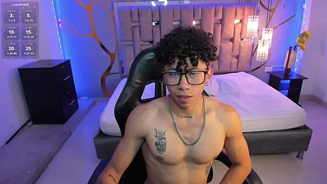 AkazaBoy  online show from February 28, 8:09 am