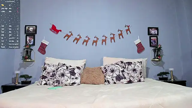 Snapshot of ETHAN_ADAM chatting on December 4, 1:47 am ETHAN ADAM online show from December 4, 1:47 am