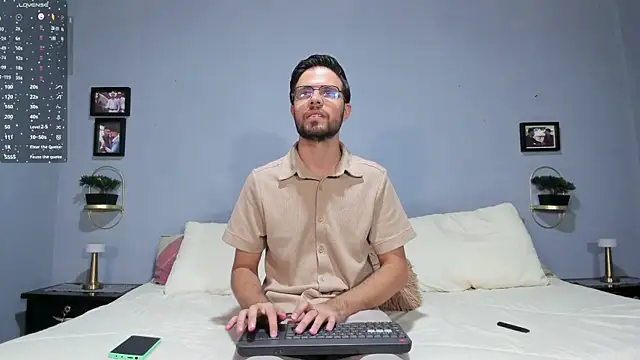 Snapshot of ETHAN_ADAM chatting on January 9, 8:44 pm ETHAN ADAM online show from January 9, 8:44 pm