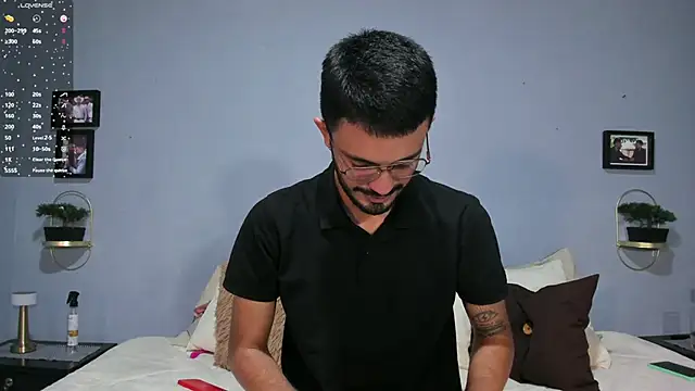 Snapshot of ETHAN_ADAM chatting on January 16, 5:21 am ETHAN ADAM online show from January 16, 5:21 am