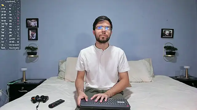 Snapshot of ETHAN_ADAM chatting on January 16, 8:36 pm ETHAN ADAM online show from January 16, 8:36 pm