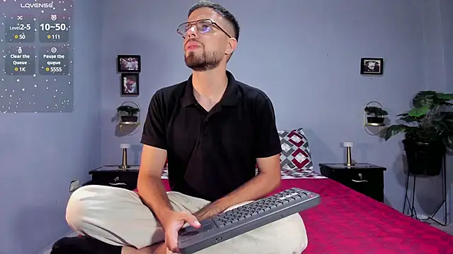 Snapshot of ETHAN_ADAM chatting on January 31, 11:35 pm ETHAN ADAM online show from January 31, 11:35 pm