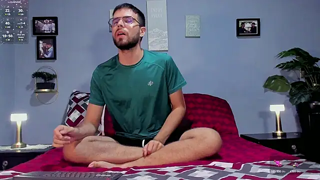 Snapshot of ETHAN_ADAM chatting on March 13, 12:59 am ETHAN ADAM online show from March 13, 12:59 am