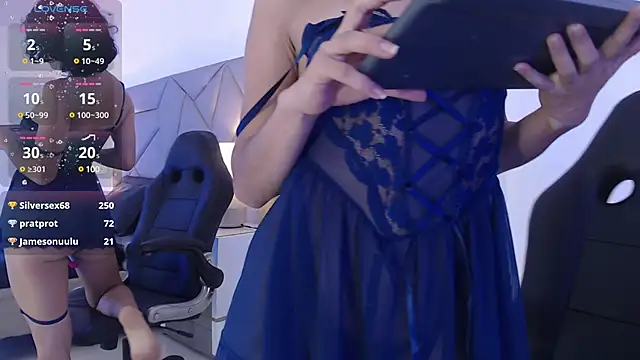 Snapshot of LeeThompson_ chatting on January 13, 3:04 pm LeeThompson online show from January 13, 3:04 pm