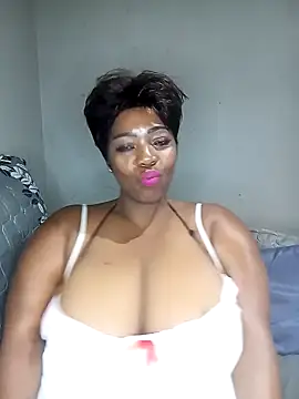 BustyWendyXXX47 online show from December 11, 8:50 pm