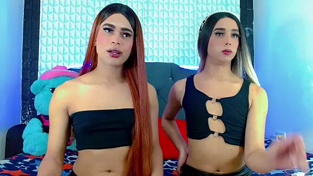 Hellen moons   online show from February 13, 7:31 pm