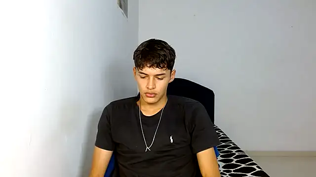 satisfactionx22 online show from February 25, 7:58 pm