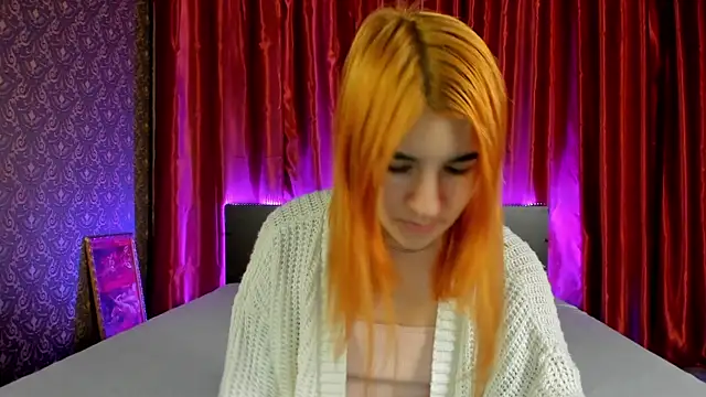  Polly Love  online show from December 16, 7:15 am