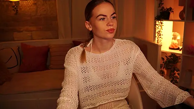 sn0w barbie online show from December 18, 2:06 pm