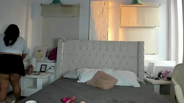 Snapshot of Gabycutee chatting on February 14, 10:47 pm Gabycutee online show from February 14, 10:47 pm