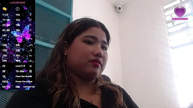 Snapshot of Gabycutee chatting on October 2, 9:11 pm Gabycutee online show from October 2, 9:11 pm