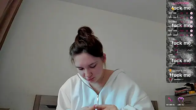 Holly Molii online show from February 18, 8:16 am