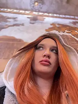 Holly Molii online show from February 19, 8:33 am