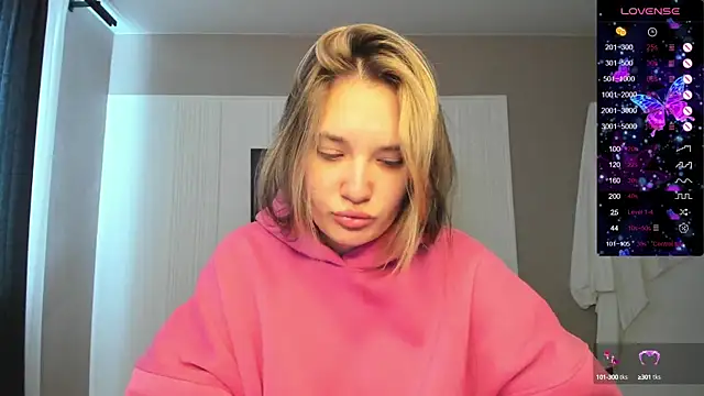 Holly Molii online show from September 11, 2:11 am