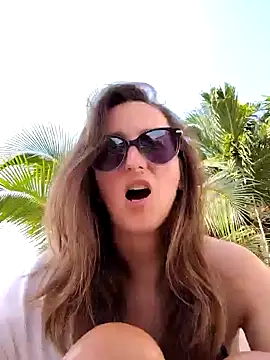 Alexvit2616 online show from February 3, 3:20 am