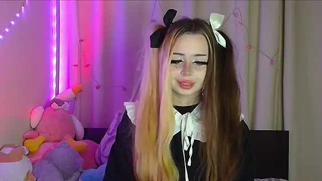 suemeow online show from March 13, 3:33 am